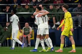 彻底怒了！勇士全队集体抗议裁判，库里遭对手恶劣犯规引发愤怒